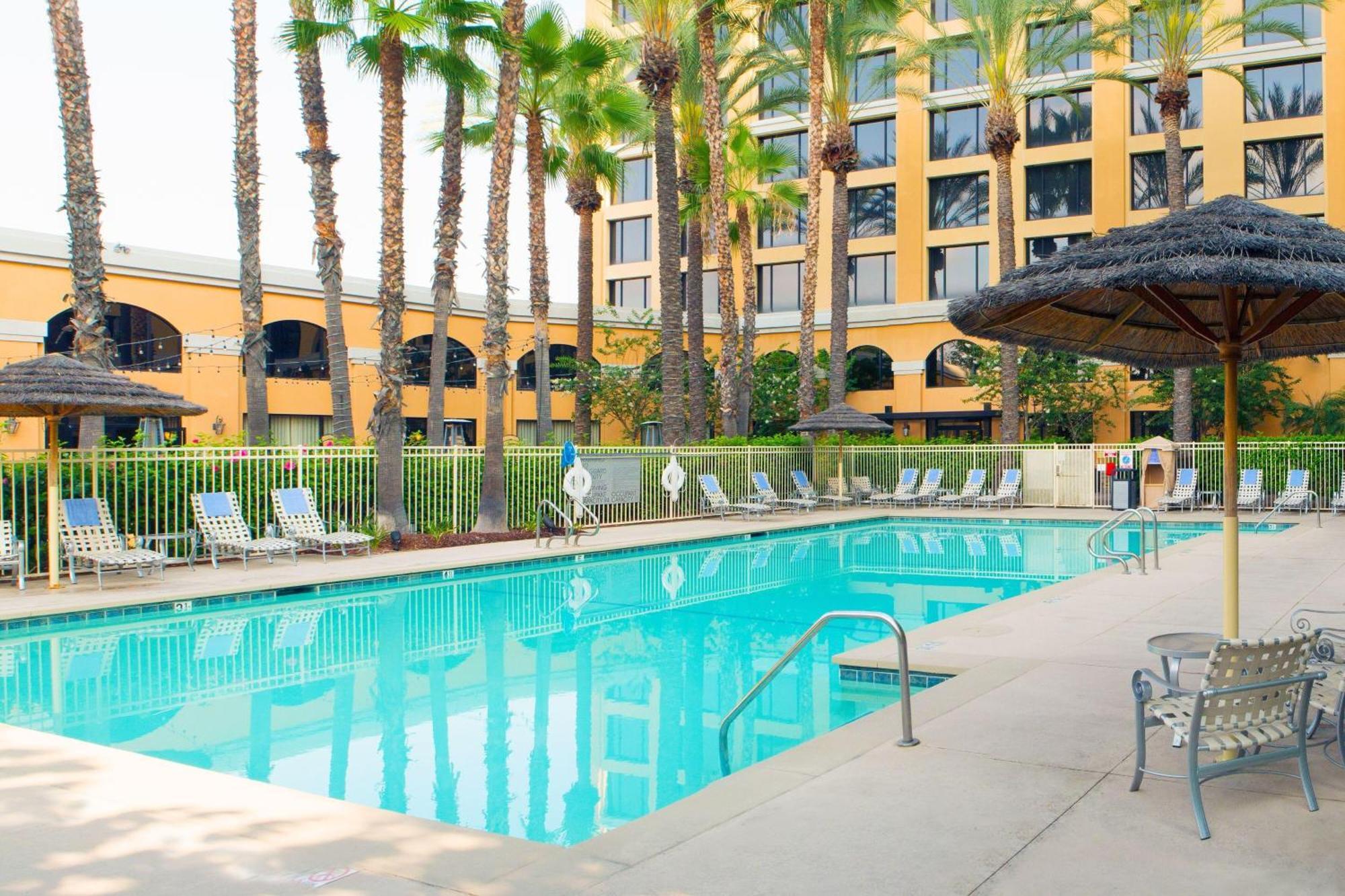 Delta Hotels By Marriott Anaheim Garden Grove Exteriér fotografie